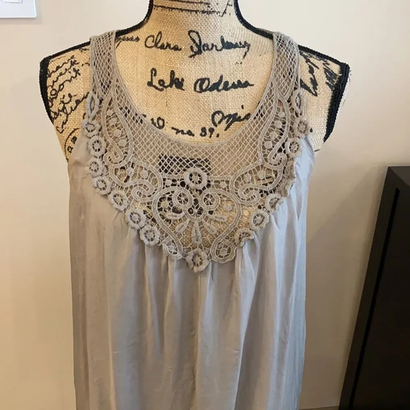 GIUSY silk top with lace - Picture 3 of 5